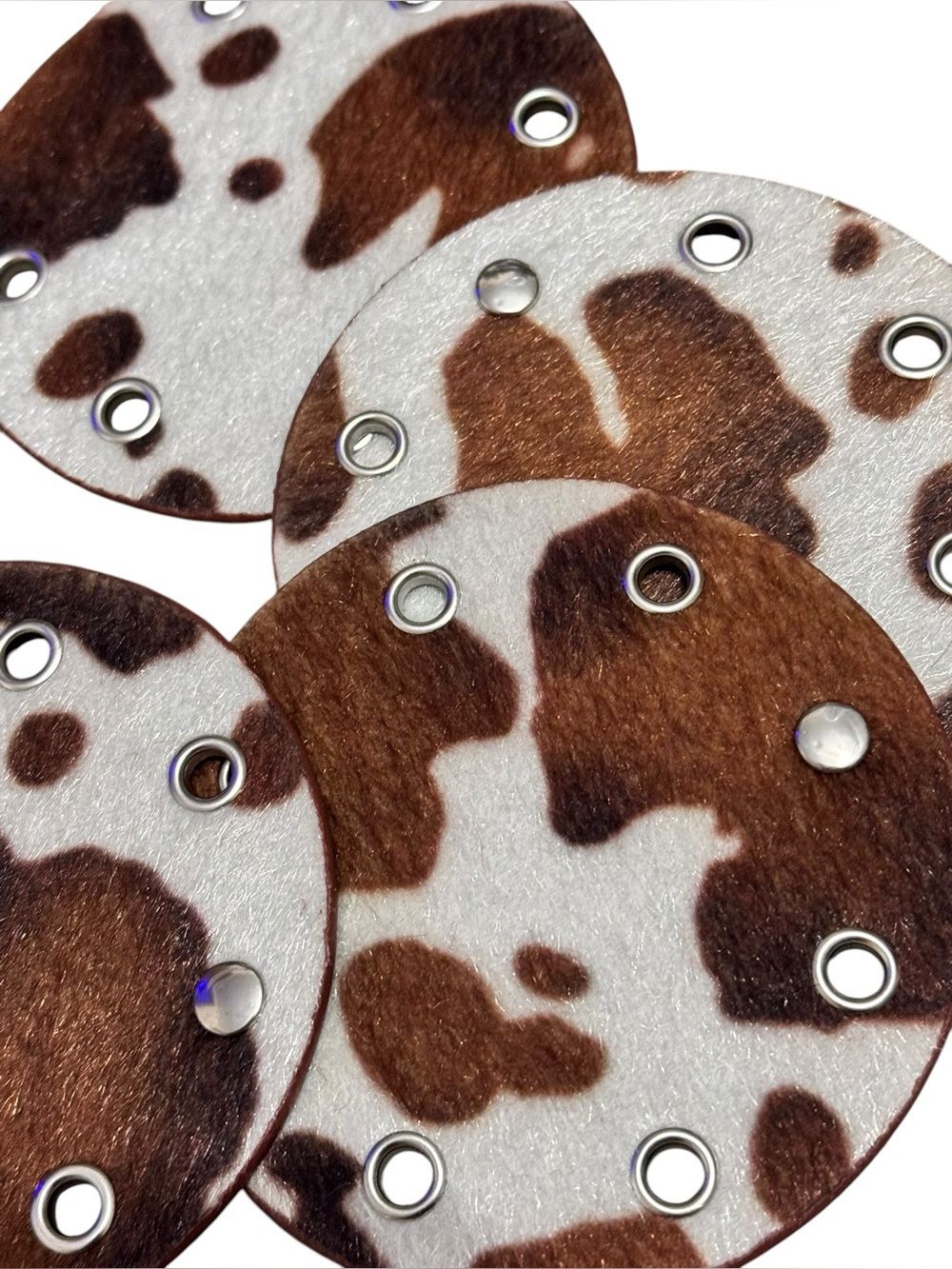 HAUTE HIPPIE Meghan Faux Cow Disc Belt S/M Brown/White $40 Retail NWT - Picture 3 of 8